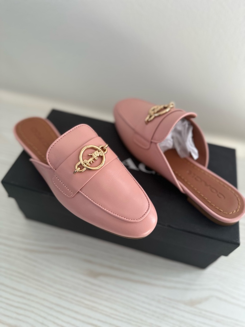 COACH Scotty Leather Slide Mule in Petal Pink with Gold Tone Logo Accent Sz 6.5B